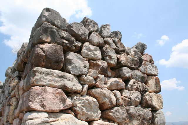 Tiryns - Its walls vary from 4.5 metres to 17 metres in depth 